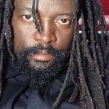 MAMA (EN ESPAÑOL) - Lucky Dube - LETRAS.COM