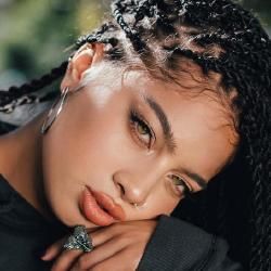 Photo of Kiana Ledé