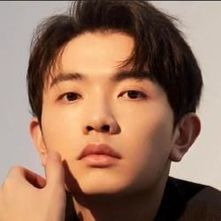 Foto de 顏人中 (Ele Yan)