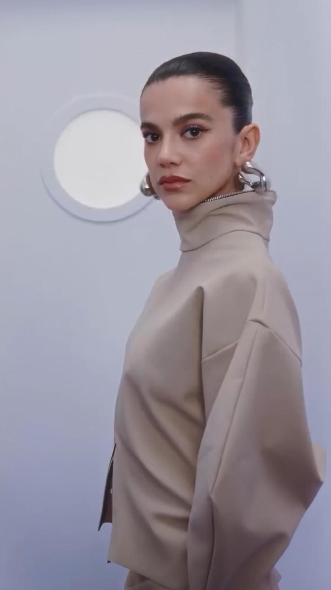 Manu Gavassi