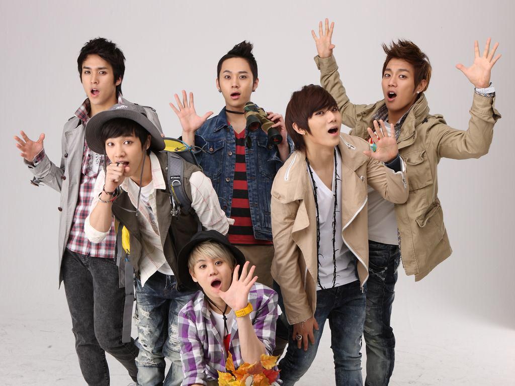 B2ST (BEAST)
