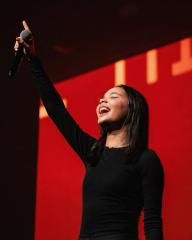 Nada Pode Calar Um Adorador