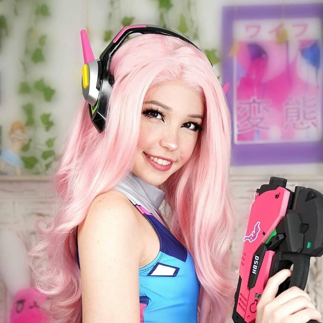 belle delphine model 2