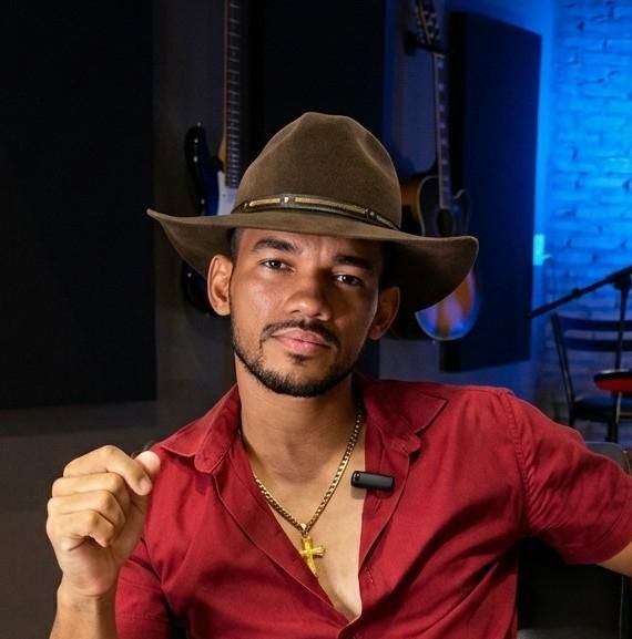 Carlos Alex