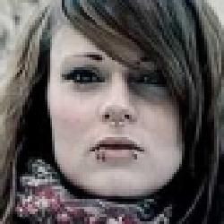 Photo of Jennifer Rostock