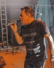 Há um alguém perseguindo você