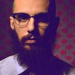 Foto de Égon e o Leão