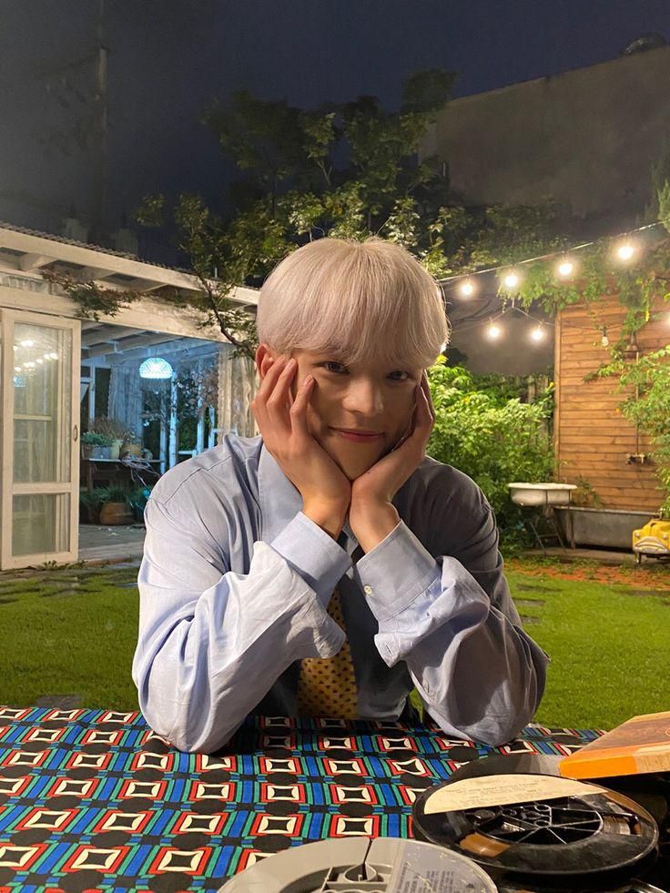 KIM WOOJIN