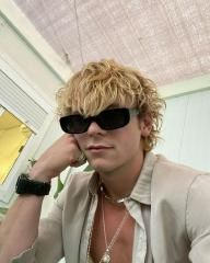 Ross Lynch
