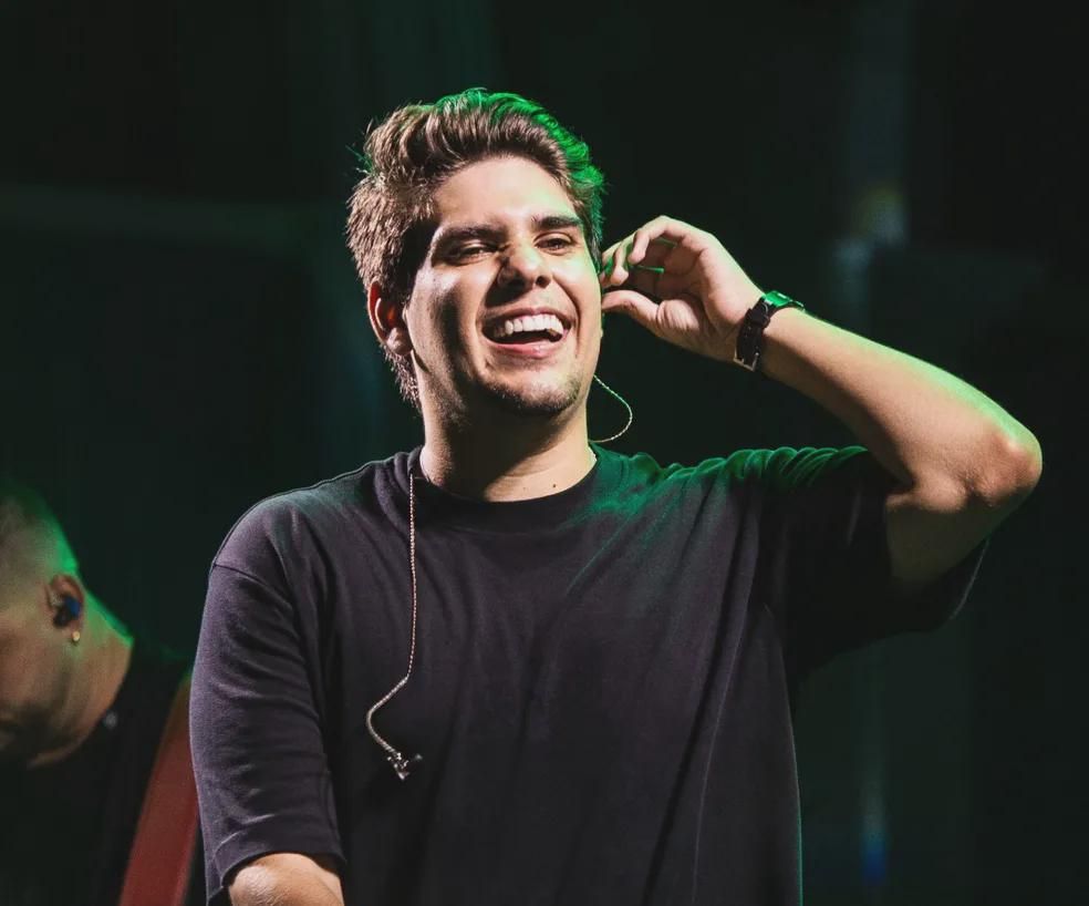 Nuzio Medeiros