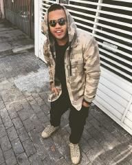 Menina Esperta (part. Gang Blackuzi)