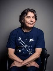 Fica No Ar (part. Paulinho Moska)