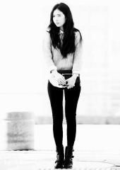 눈물도 아까워 (feat. Navi)