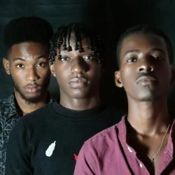 Foto de HOLD MUSIC OFFICIAL