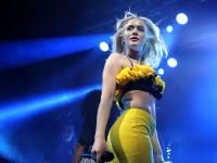 She's Not Me (Part. 2)