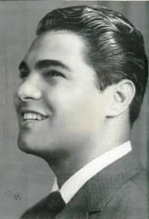 Alfredo Sadel
