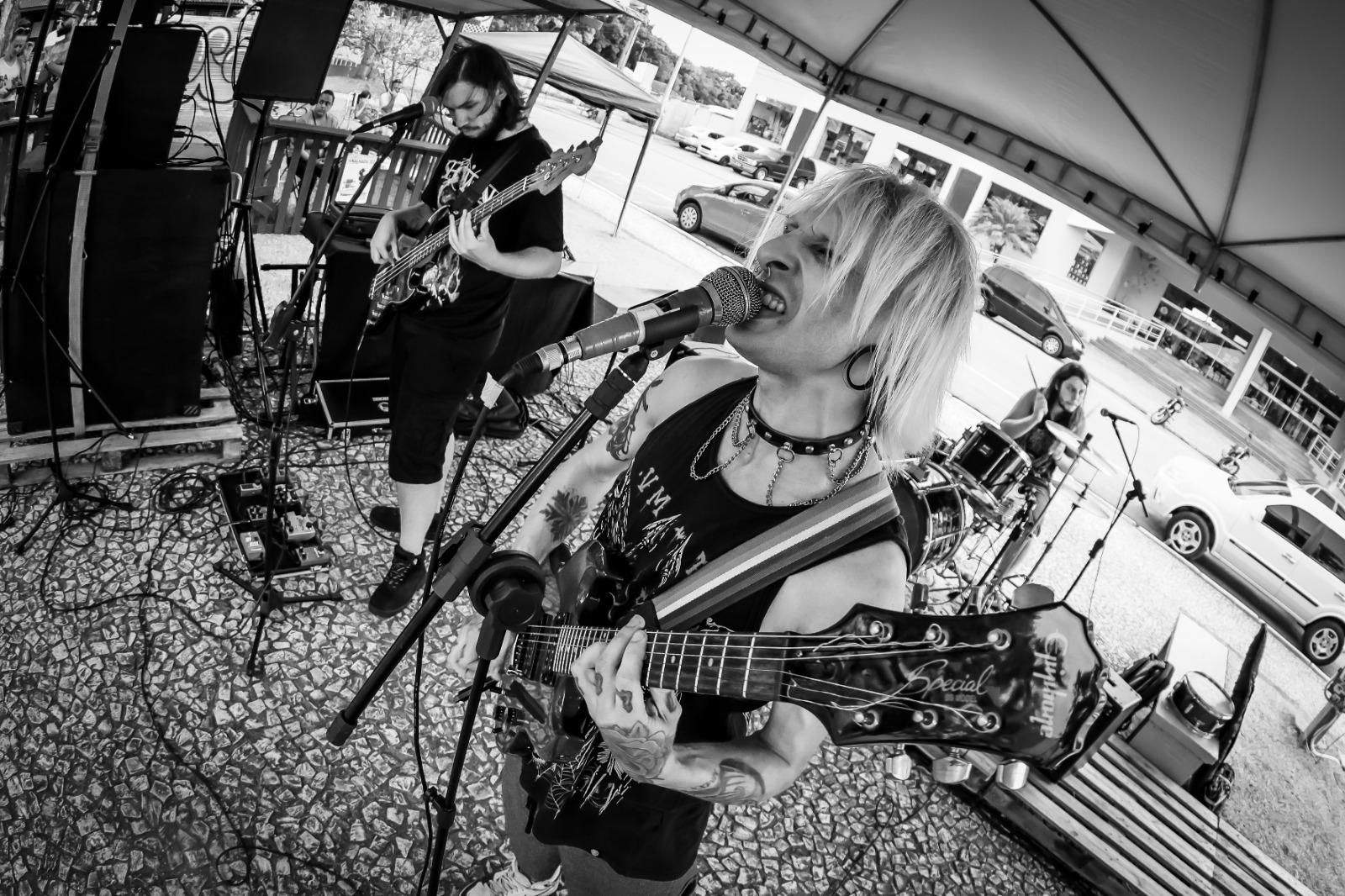 Amber Power Trio