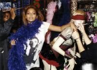 Kitty Kat (Homecoming Live)