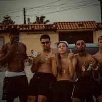 NA PISTA OU NO MORRO