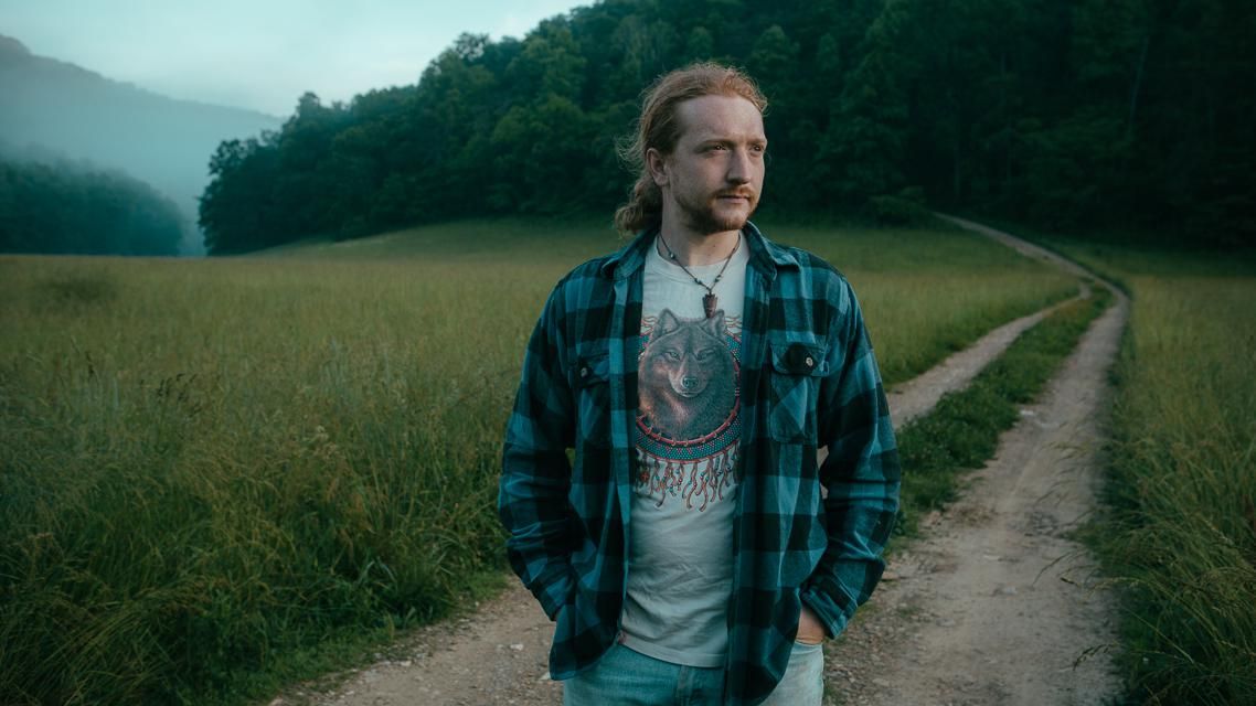 Tyler Childers - Feathered Indians