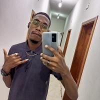 Hustler (part. Hannibaw Py)