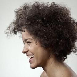 Photo of Aline Frazão