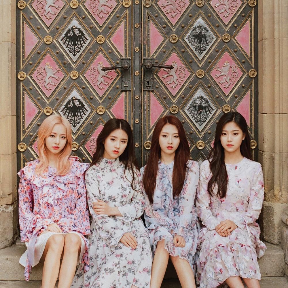 Loona 1/3