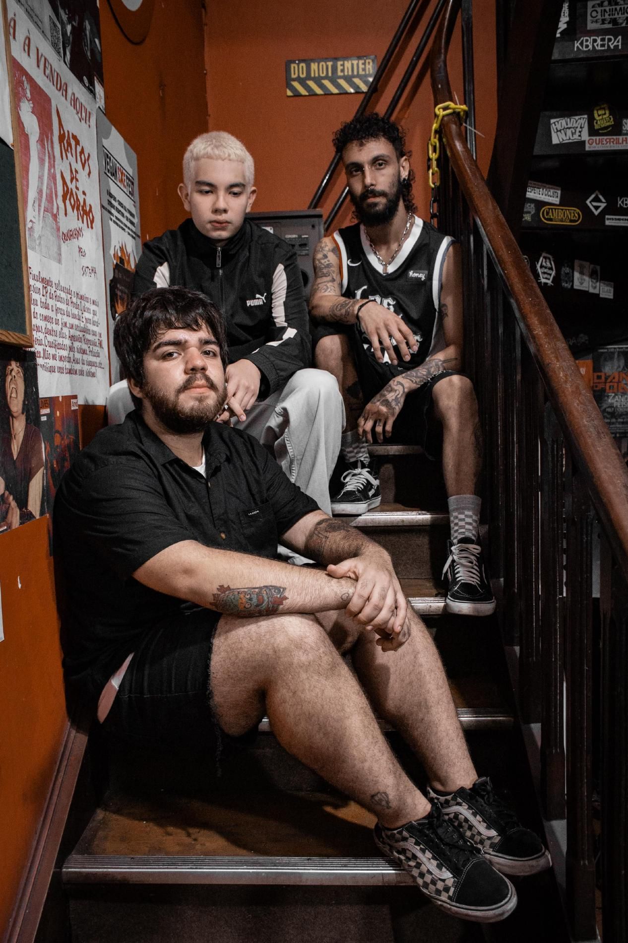 FANTASMAS (part. DarkVinnie)