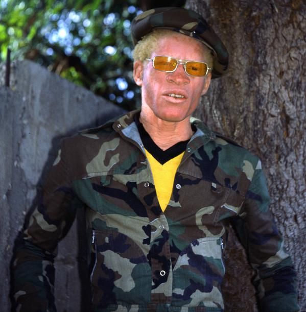 GUN MAN (EN ESPAÑOL) - Yellowman - LETRAS.COM