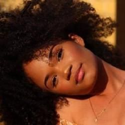 Photo of Agnes Nunes