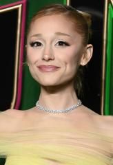 Dance To This (feat. Troye Sivan)