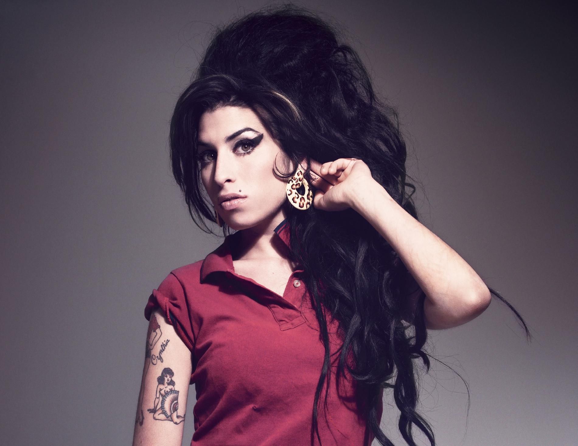 olvidar helicóptero Cita Amy Winehouse - LETRAS.COM (84 canciones)