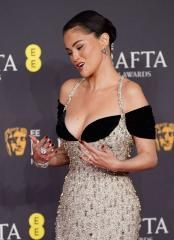 Unfamiliar (feat. Justin Bieber & Maejor Ali)