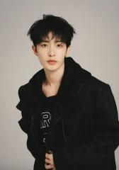 Wang Heye (王赫野)