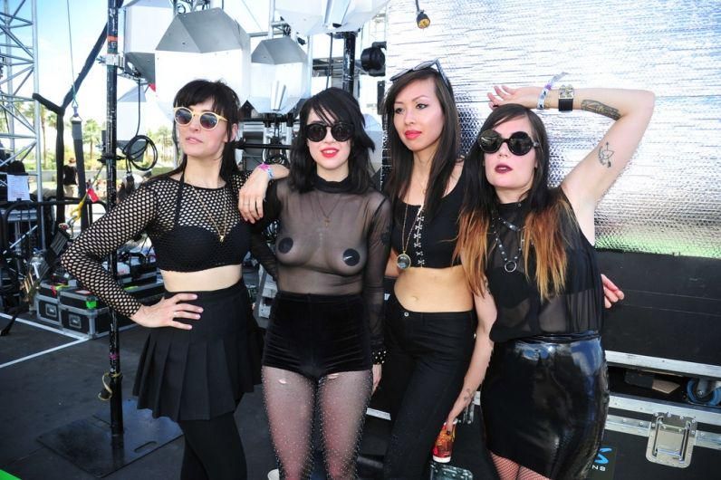 Dum Dum Girls