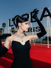 Sofia Carson