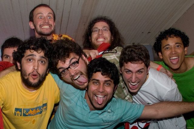 SP: funk no Jardim Brasil vira noite de Natal e tira sono de moradores