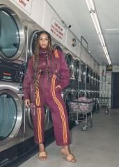 If I Were a Boy (feat. R. Kelly)