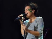 Dream a Little Dream (feat. Robbie Williams)