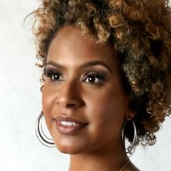 Photo of Thaís Moreira