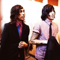 King For A Day (feat. Kellin Quinn)