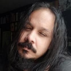 Foto de Nênia e Partitura