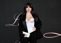 Calm Down (remix) (feat. REMA)