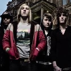 Foto de Here I Come Falling