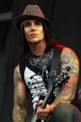 Synyster Gates