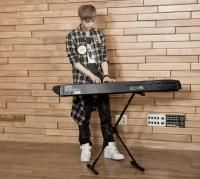 Lay Zhang