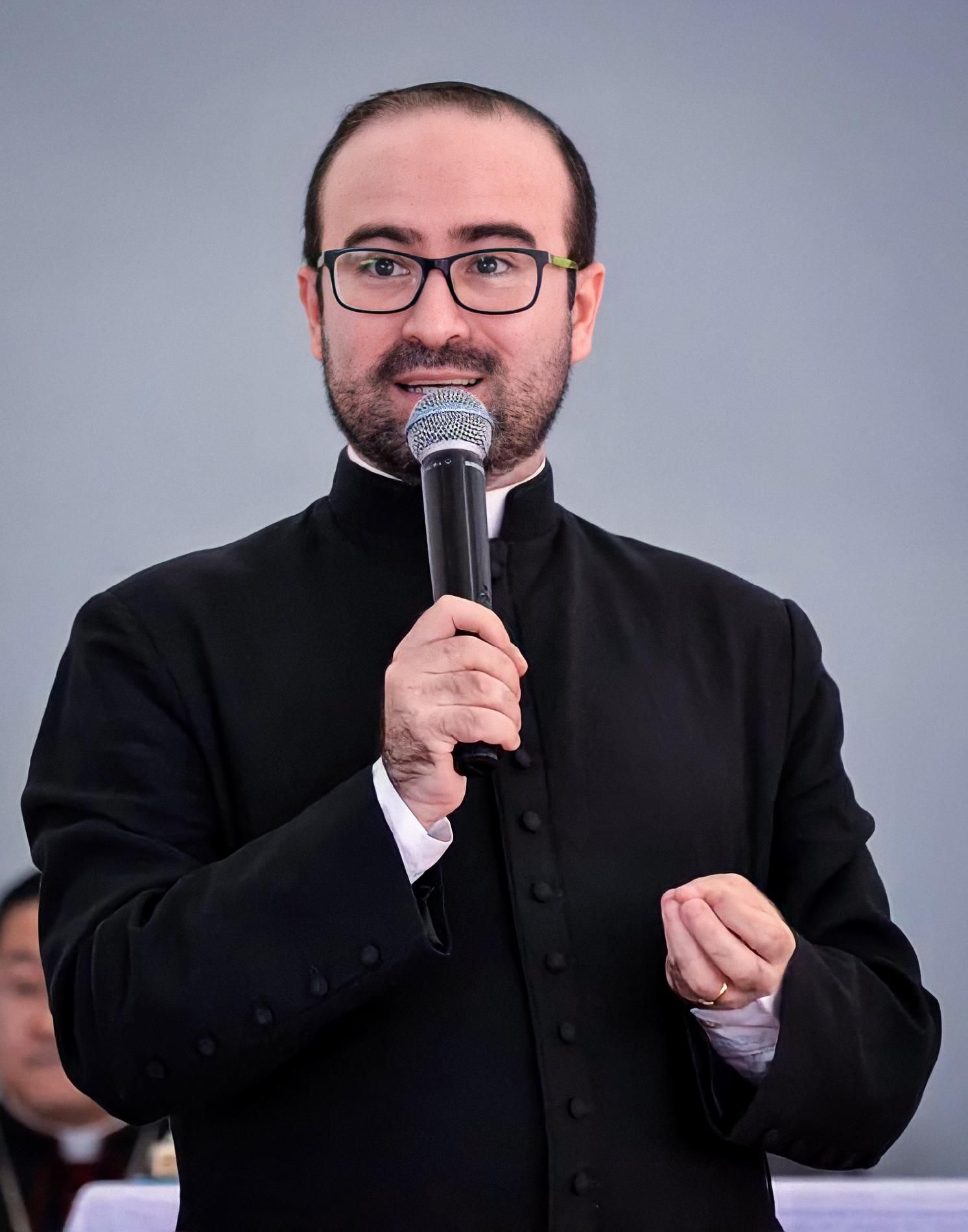 Padre Wagner Ruivo