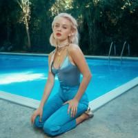 FFF (Falling For a Friend)