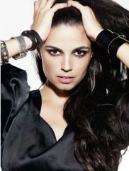 Emanuelle Araújo