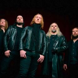 Foto de Cemetery Skyline